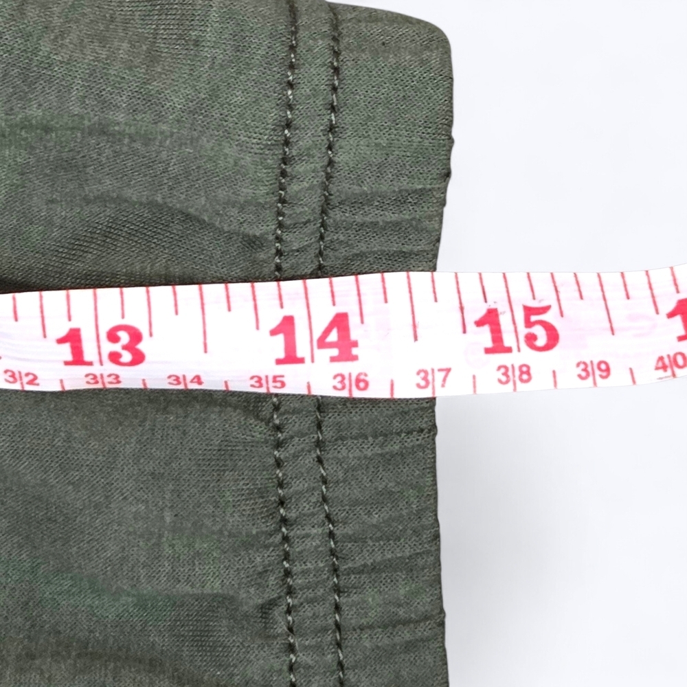 No Boundaries Olive Green Buttoned Crop Top - Picture 8 of 8